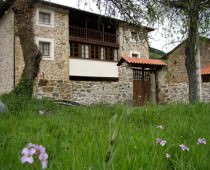 APARTAMENTOS RURALES CA LULON