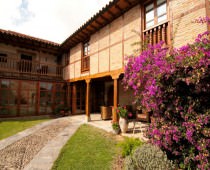 LA CASONA DE LOS GUELITOS