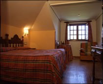 HOTEL LOS HIDALGOS
