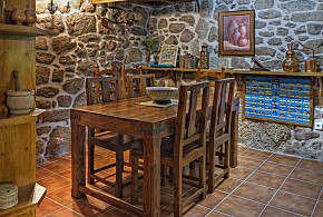 A CASA VELLA DA RIVERA