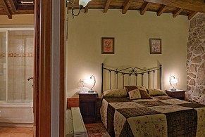 A CASA VELLA DA RIVERA