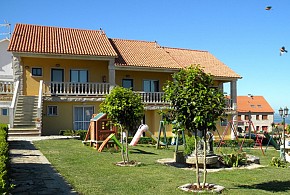 APARTAMENTOS AQUALECER