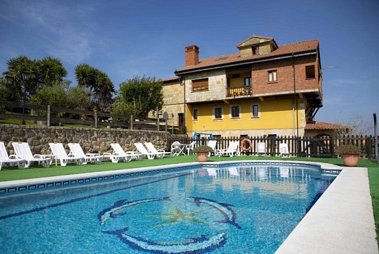 APARTAMENTOS LA GLORIA