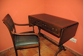 APARTAMENTOS LA PUERTA DEL ESTRECHO