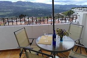 APARTAMENTOS QUERCUS