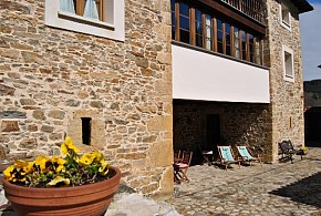 APARTAMENTOS RURALES CA LULON