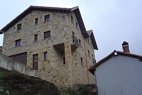 APARTAMENTOS RURALES EL CUETO