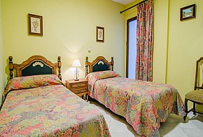 APARTAMENTOS SALMERONES