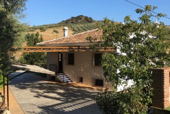 CASA DE LOS ÁLAMOS