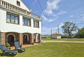 CASA LOS LLARES