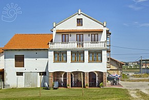 CASA LOS LLARES