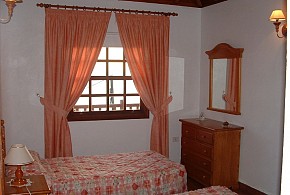 CASA LOS VIÑEDOS