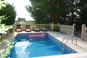 CASA RURAL CHACÓN