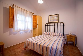 CASAS RURALES LA NAVELA