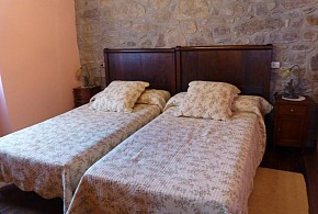 GOROSTIPALEKO BORDA