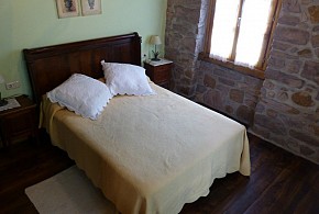GOROSTIPALEKO BORDA