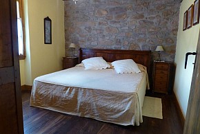 GOROSTIPALEKO BORDA