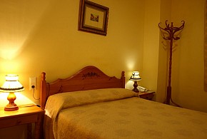 HOSTAL RESTAURANTE LA MURALLA