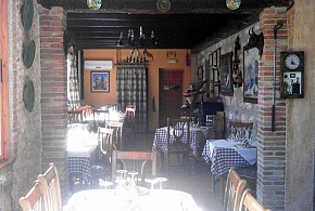 LA CASERIA DE PIEDRA