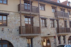 LA CASONA DE NAVALENO