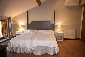 VILLA CORNELIUS
