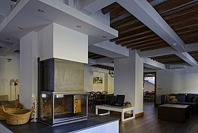 VILLA CORNELIUS