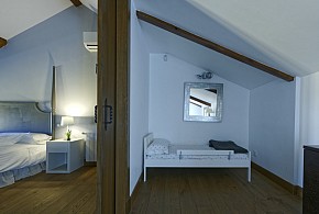 VILLA CORNELIUS
