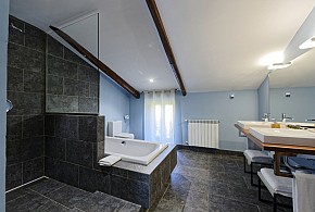 VILLA CORNELIUS