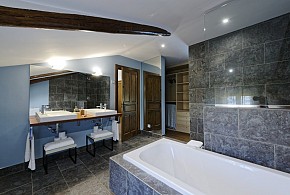 VILLA CORNELIUS