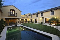 VILLA CORNELIUS