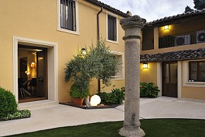 VILLA CORNELIUS